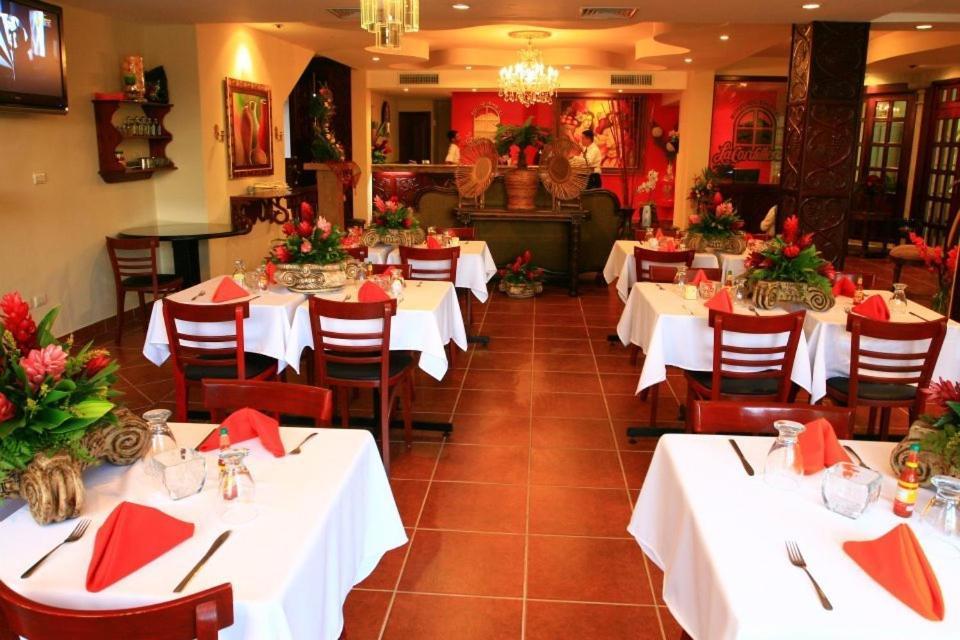 Boutique Hotel La Cordillera San Pedro Sula Buitenkant foto