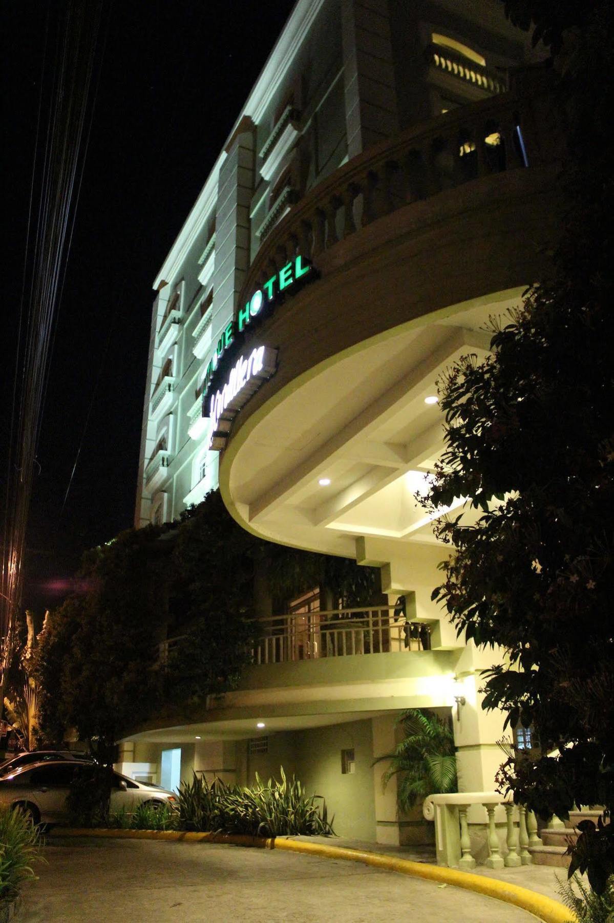 Boutique Hotel La Cordillera San Pedro Sula Buitenkant foto