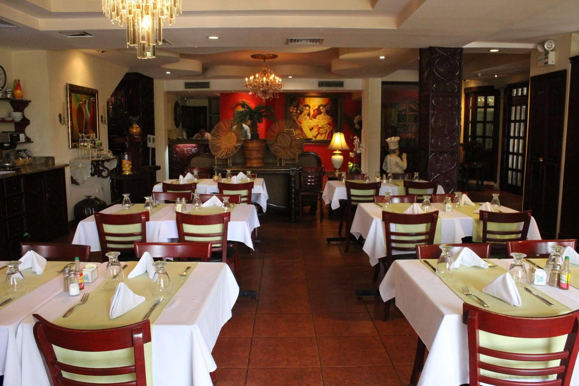 Boutique Hotel La Cordillera San Pedro Sula Buitenkant foto