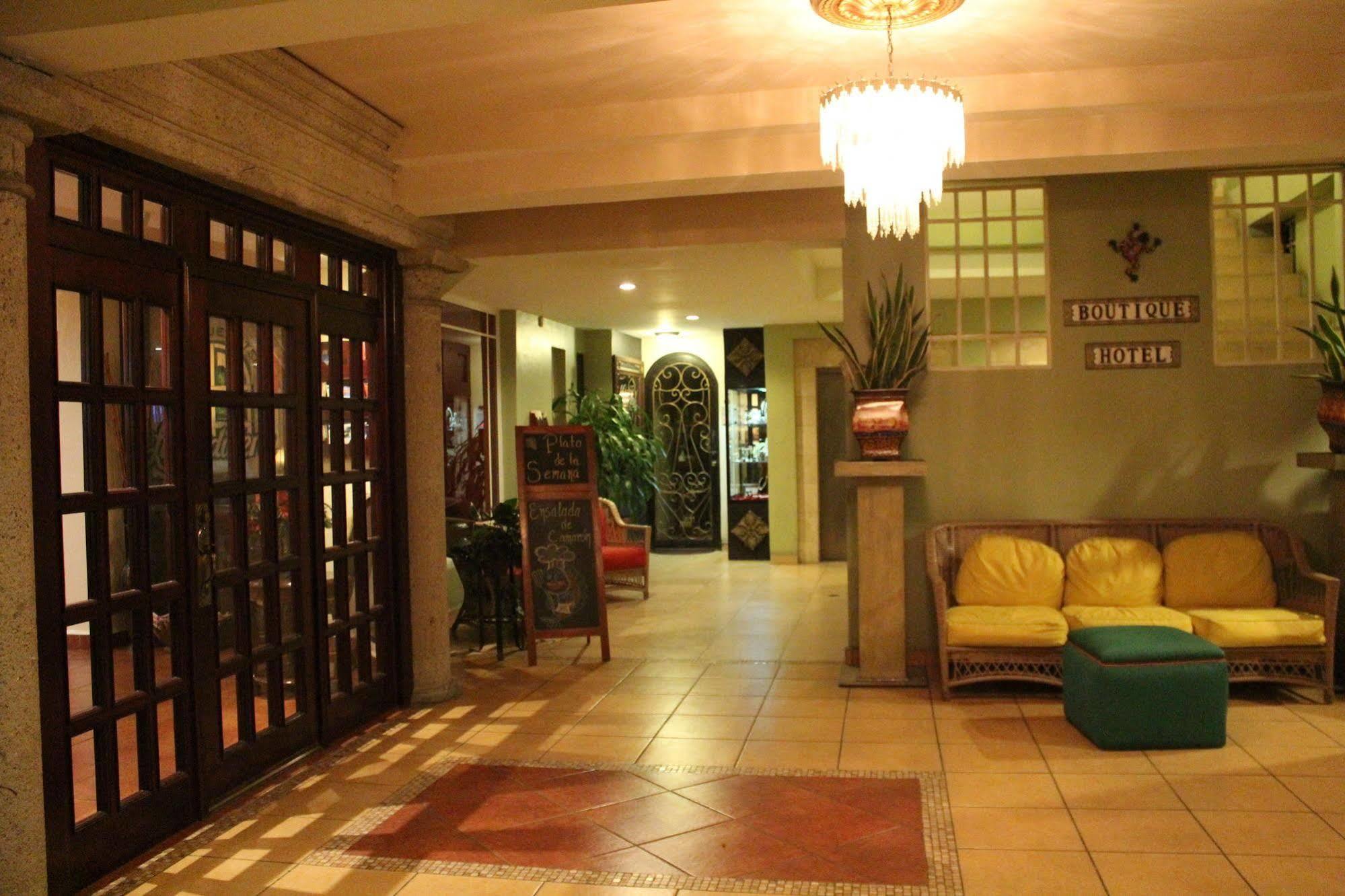 Boutique Hotel La Cordillera San Pedro Sula Buitenkant foto